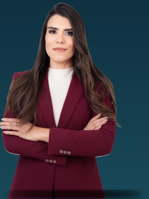 Larissa Lázaro em retrato profissional